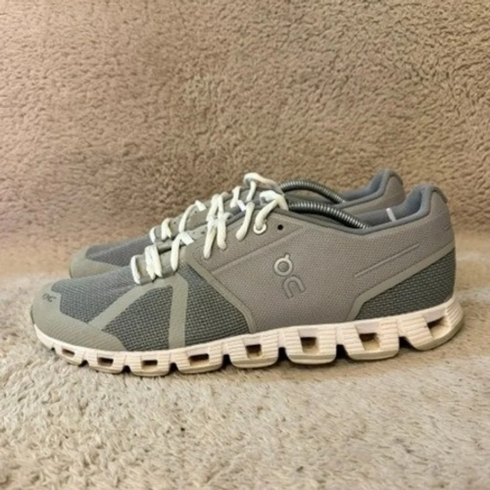 On Cloud Running Shoes Sneakers Mens 11.5 Gray Lightweight Athletic Trainers